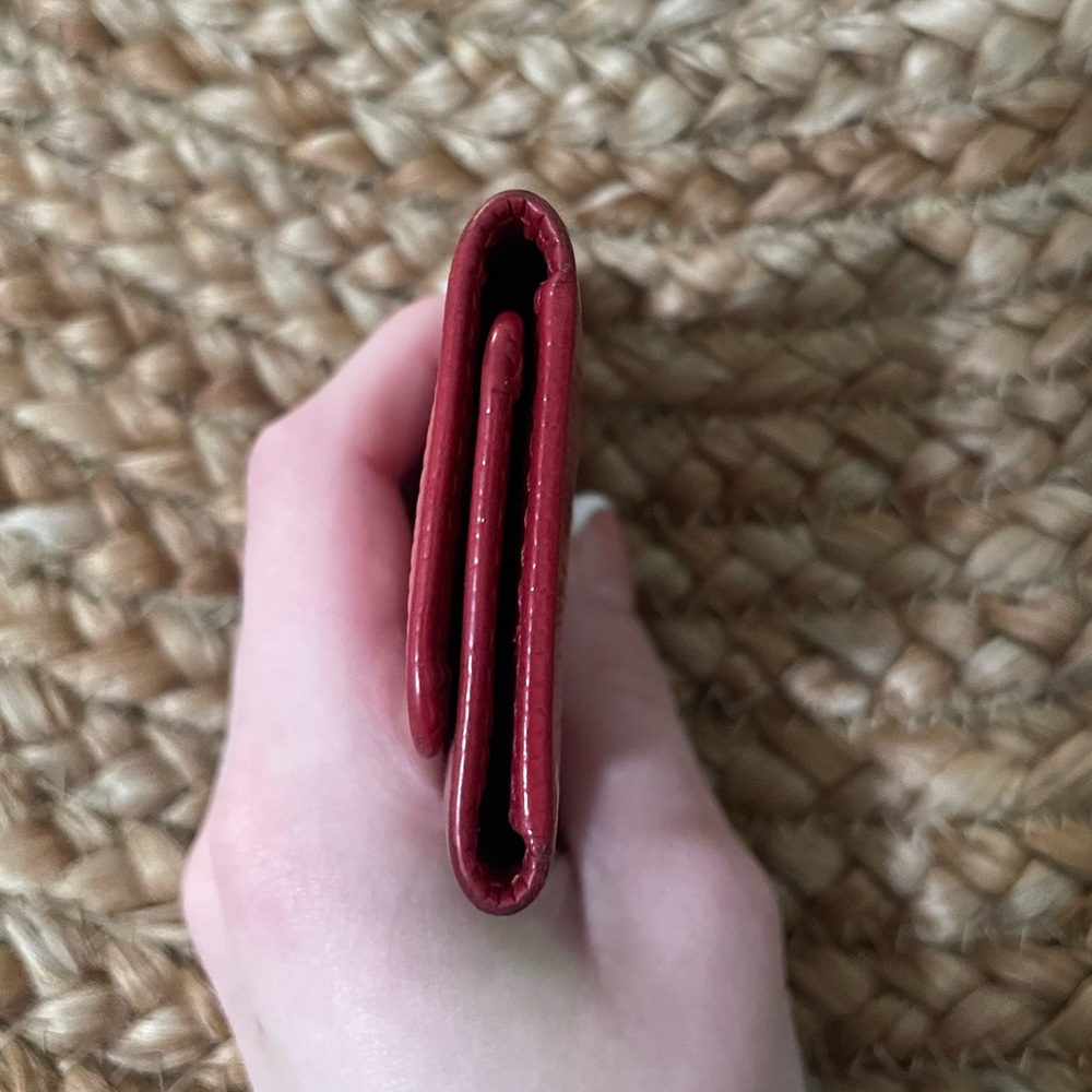 ❣️LOUIS VUITTON RED EPI KEY HOLDER❣️ - Picture 13 of 14